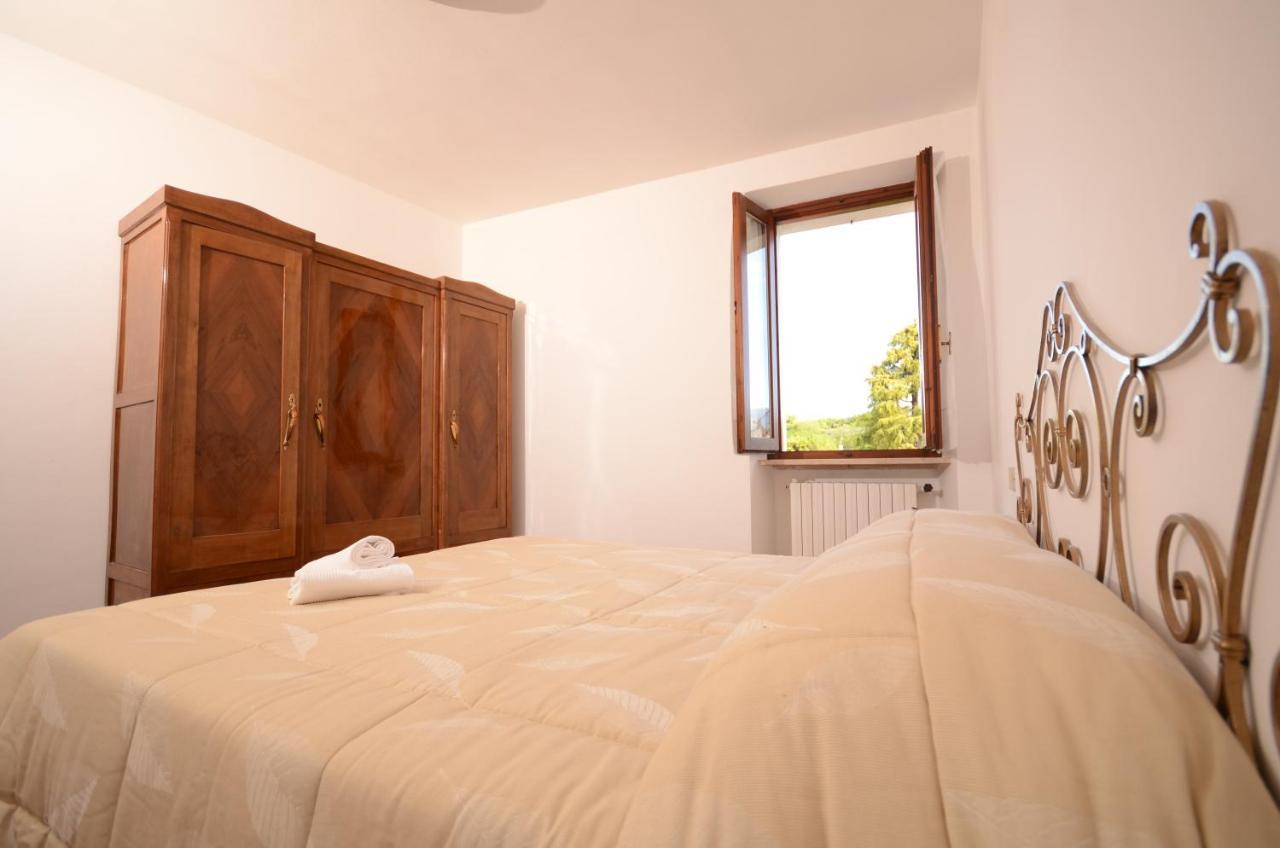 Corte Vezzola Trilocale Tommaso Puegnago sul Garda Exterior foto